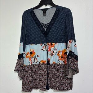 Ali Miles Navy and Orange Floral Blouse Women's Medium Flowy V Neck